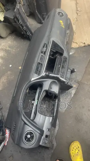 Corolla2018 Dashboard