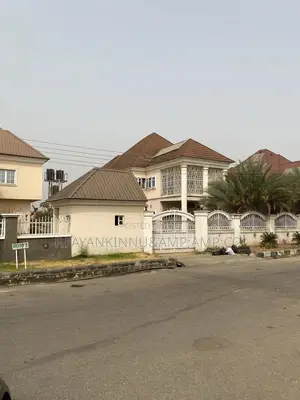 5bdrm Duplex in Basic Estate, Lokogoma for sale
