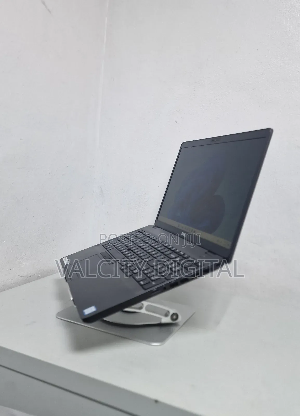 Laptop Dell Latitude 5501 8GB Intel Core i5 SSD 256GB