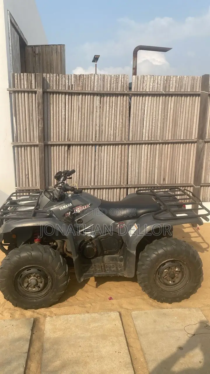 Yamaha 2006 Gray