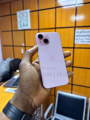 Apple iPhone 15 128 GB Pink