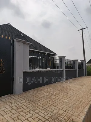 Furnished 1bdrm Block of Flats in Grammar School, Erunwe for rent