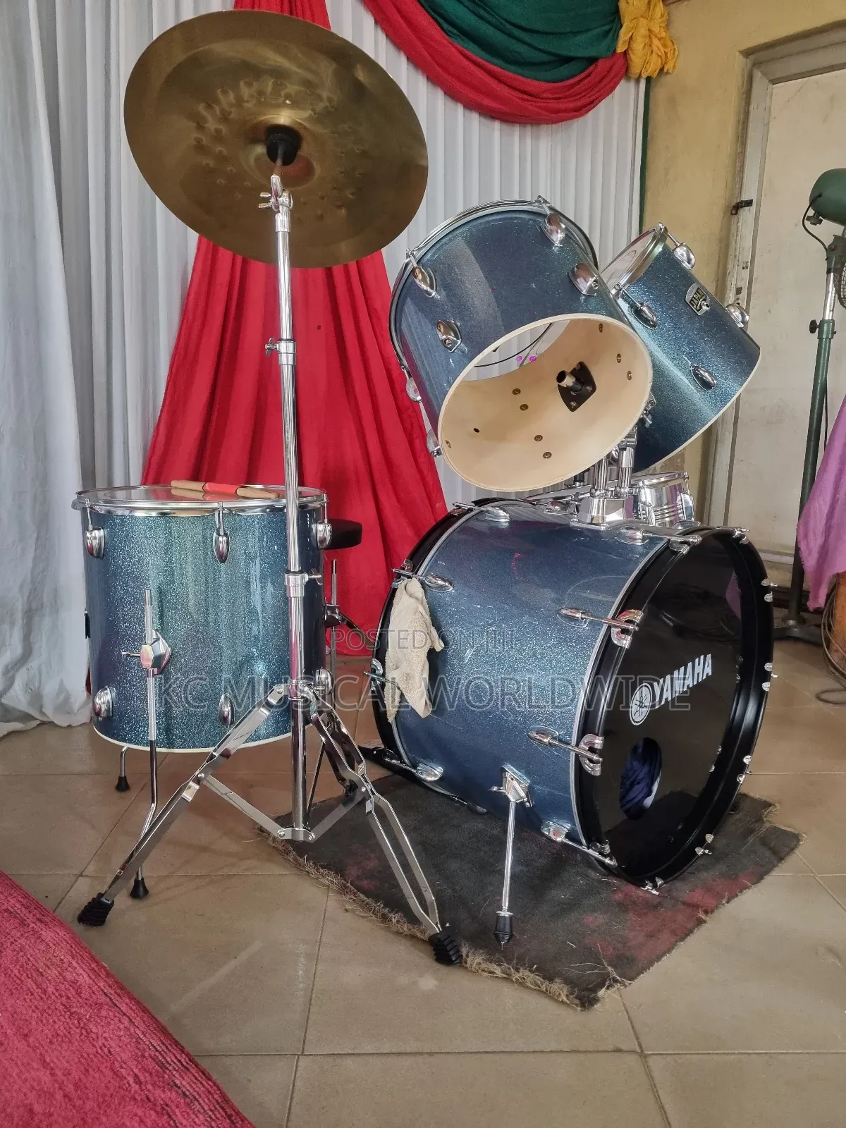 Yamaha Drum Set 5pcs.