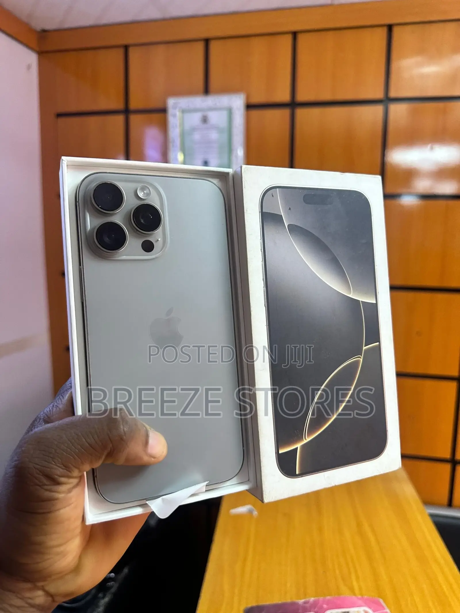 New Apple iPhone 16 Pro Max 256 GB Black
