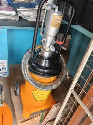 12l Pneumatic Grease Pump
