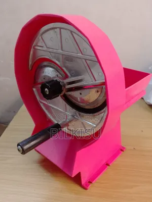Manual Slicer: Barely Used and in Good Condition