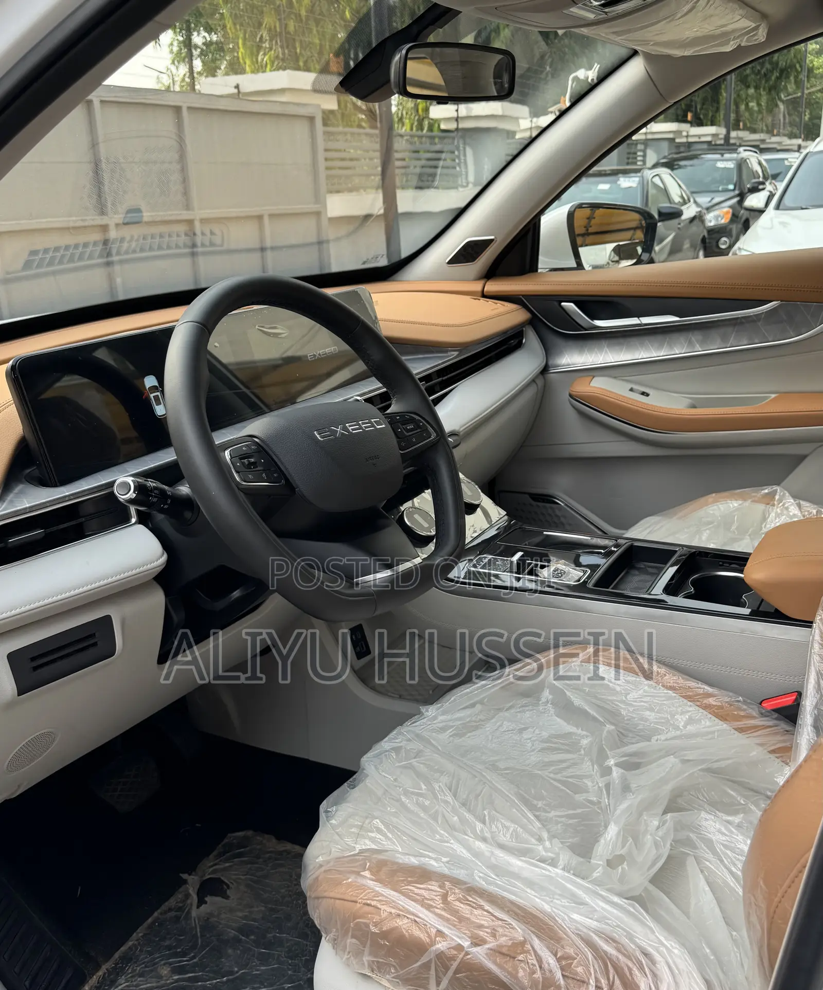 New Exeed LX 2025 White