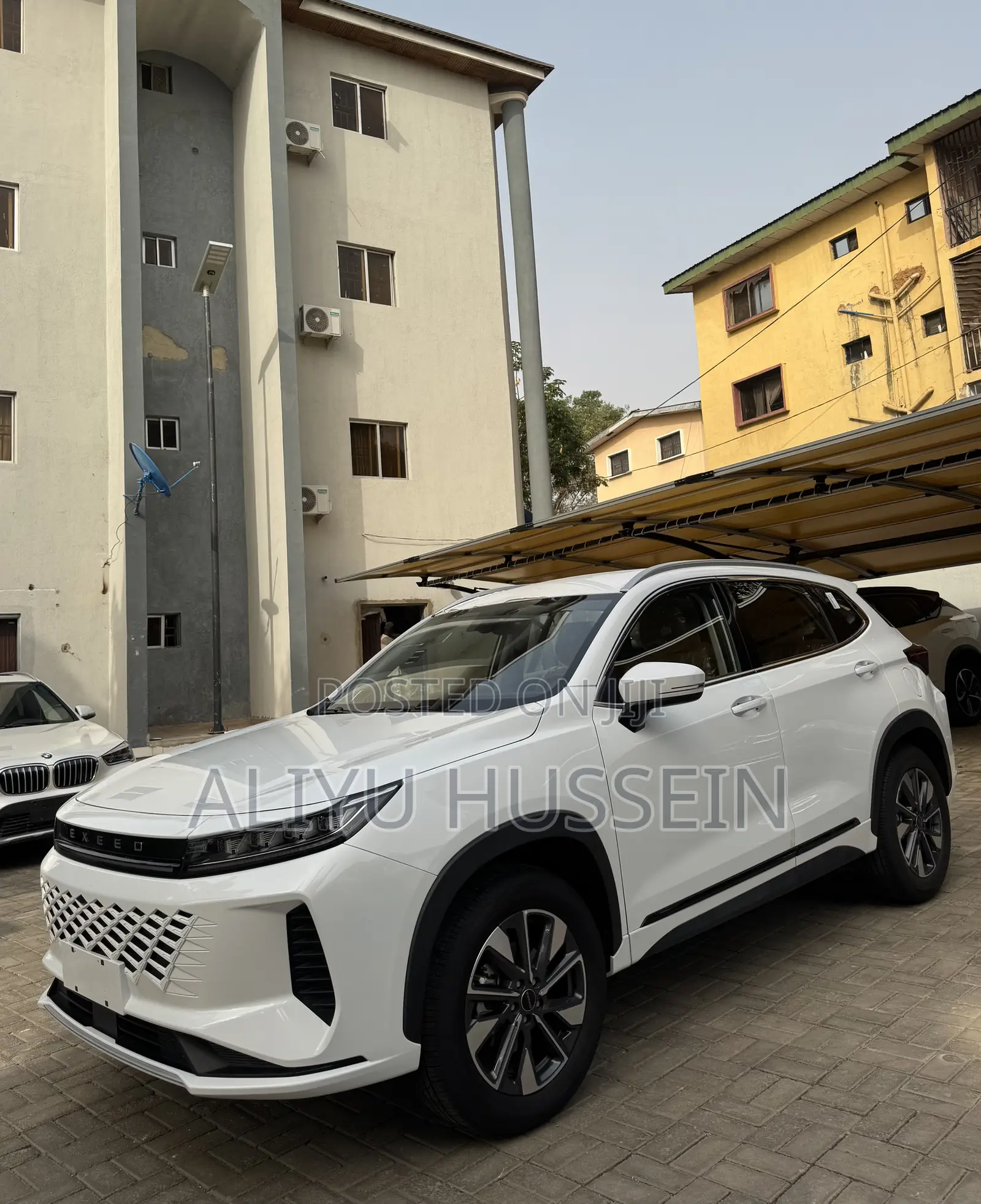 New Exeed LX 2025 White