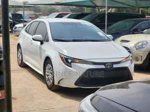 Toyota Corolla 2019 White