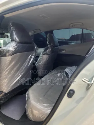 Toyota Corolla 2019 White