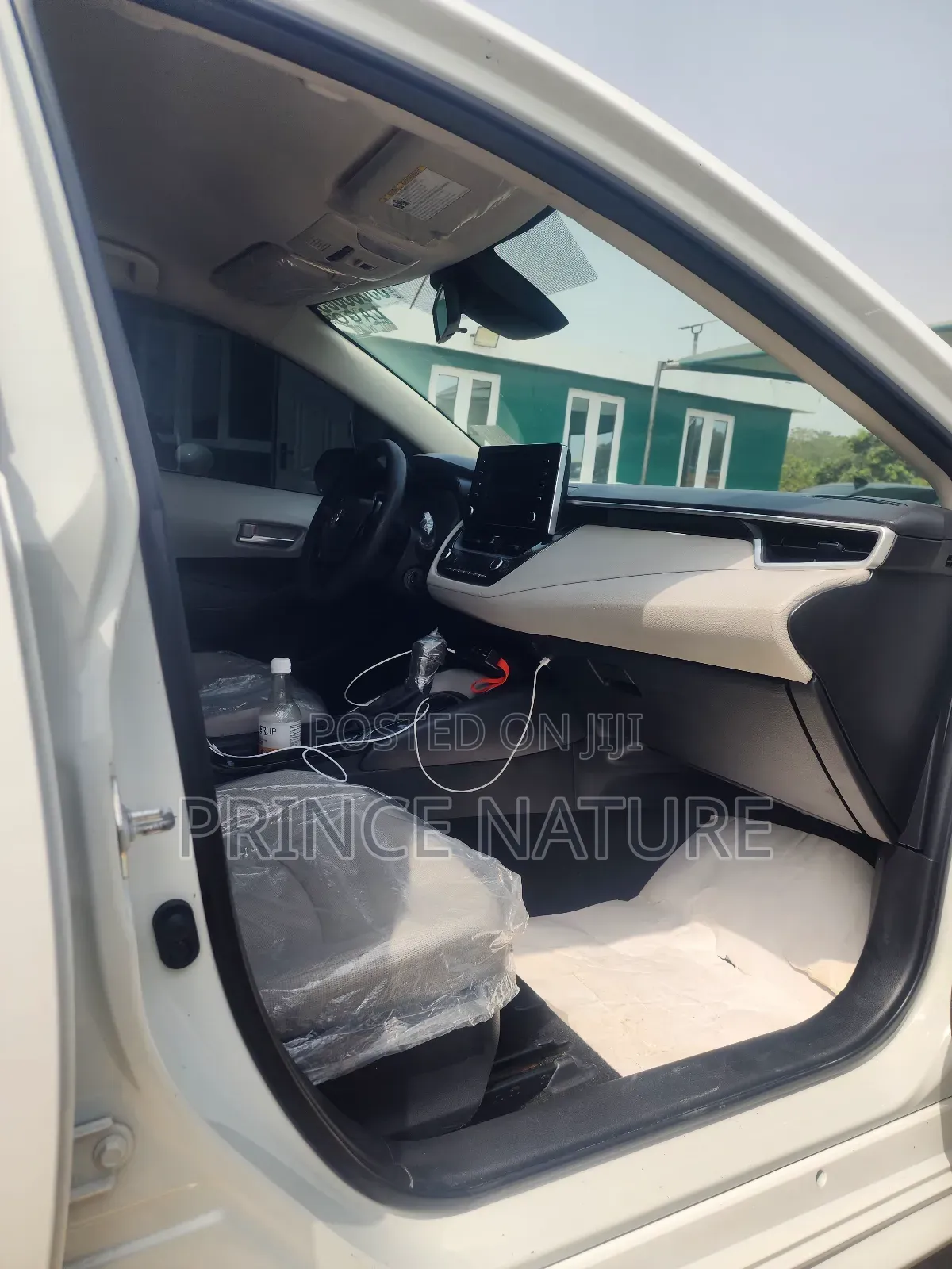 Toyota Corolla 2019 White