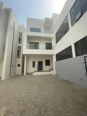 6bdrm Duplex in Blackdot Shelters, Guzape District for sale