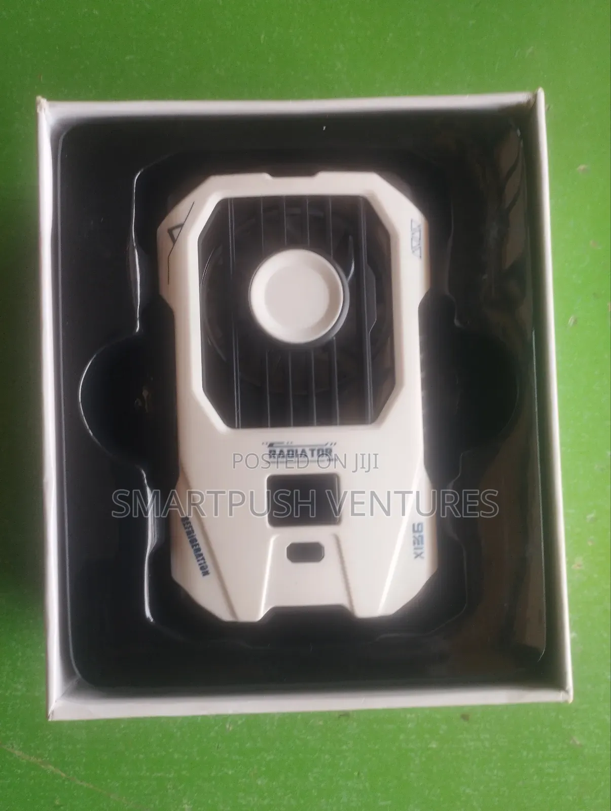 X136 Wireless Phone Cooler