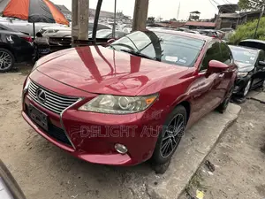 Lexus ES 350 FWD 2013 Red