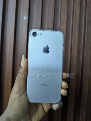 Apple iPhone 7 32 GB White