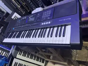 Yamaha PSR-E473 Keyboard