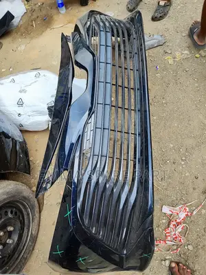 Complete Front Bumper Camry 2018 Le