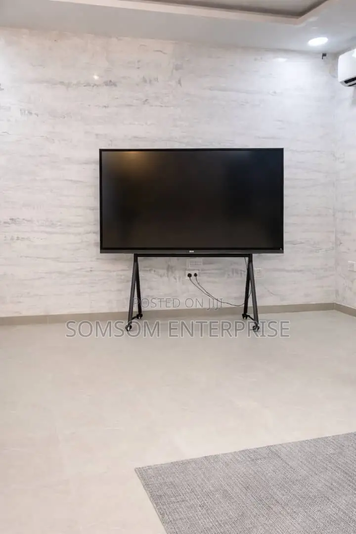 86inches Riotouch Flat Panel With Stand