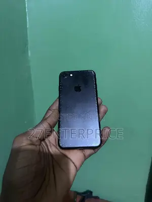Apple iPhone 7 32 GB Black