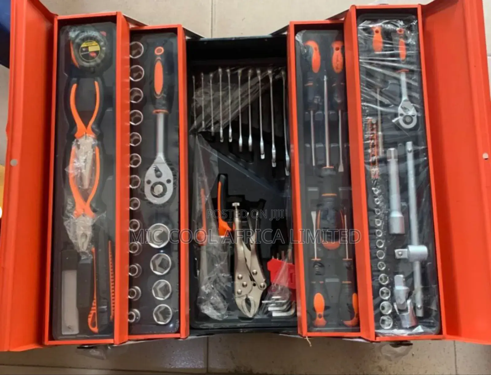 85pcs Tools Set With Metal Box,1/4 1/2"