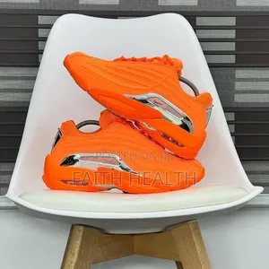 *Nike Nocta Hot Step 2 Snks*