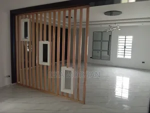 5bdrm Duplex in Shelter Afrique, Uyo for sale
