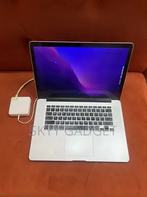 Laptop Apple MacBook Pro 2015 16GB Intel Core I7 SSD 1T