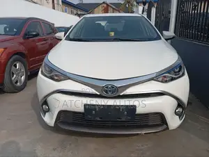 Toyota Corolla 2019 White