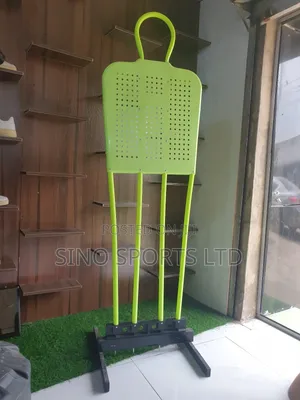 Free-Kick Training Mannequin.