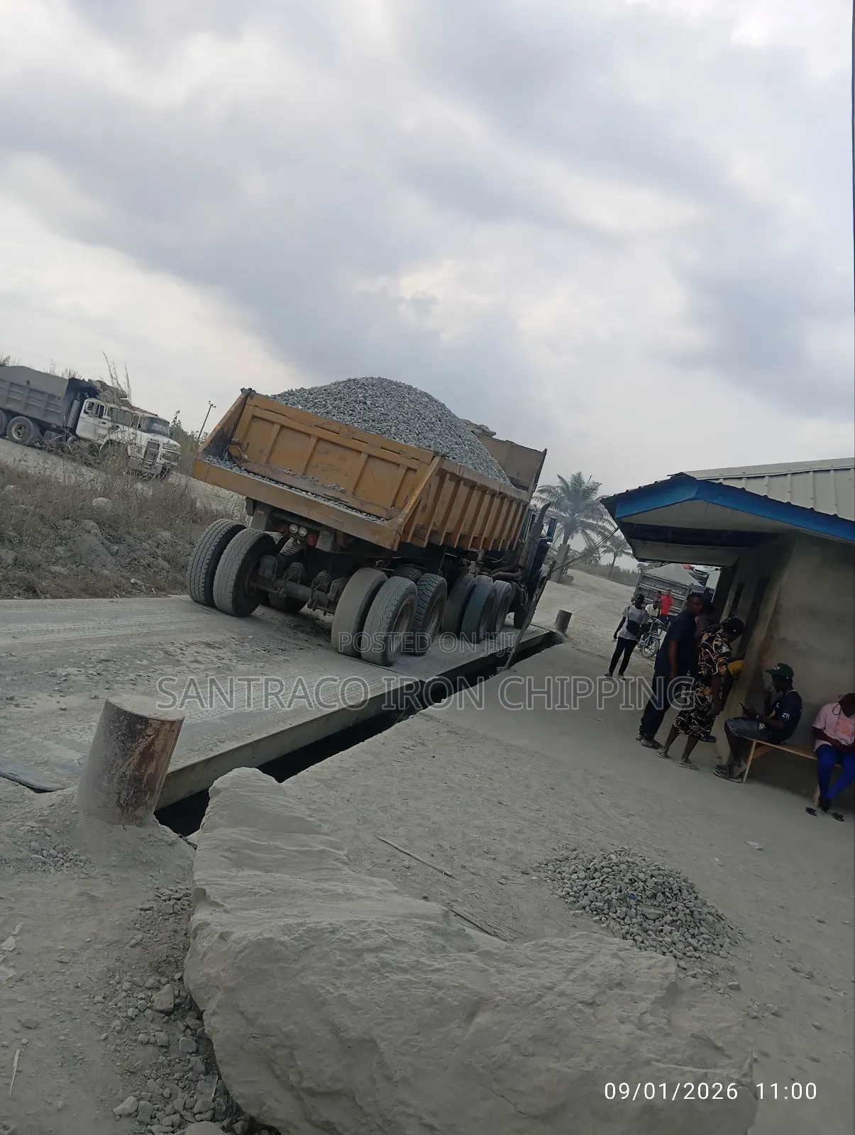 Premium Black Chippings and Granite