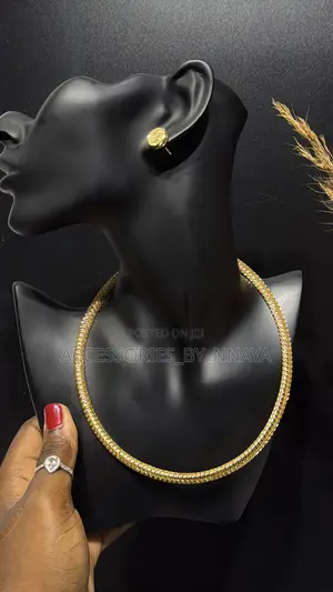 Gold Choker Necklace