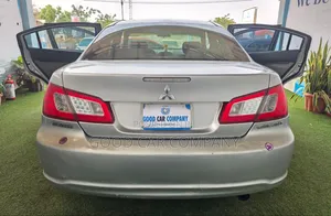 Mitsubishi Galant DE 2008 Silver