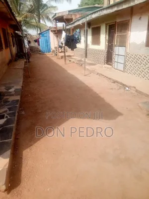 15bdrm House in Arofidel Estate, Nyanya for sale