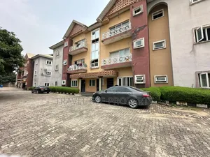 3bdrm Block of Flats in Private Estate, VGC / Ajah for rent