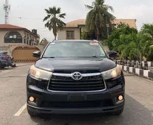 Toyota Highlander Limited 4dr SUV AWD (3.5L 6cyl 6A) 2014 Black