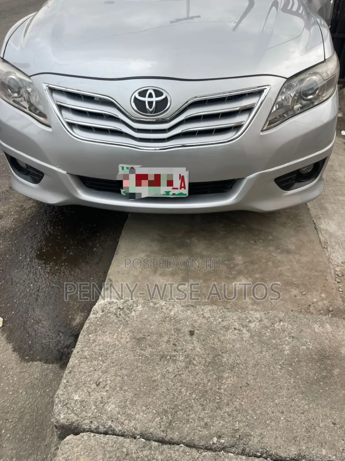 2010 Toyota Camry SE 4dr Sedan (2.5L 4cyl 6AM)