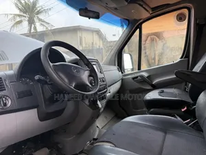 Mercedes-Benz Sprinter 2015 Black