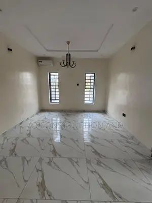 5bdrm Penthouse in Eng Lere Adigun Gra,, Basorun for rent