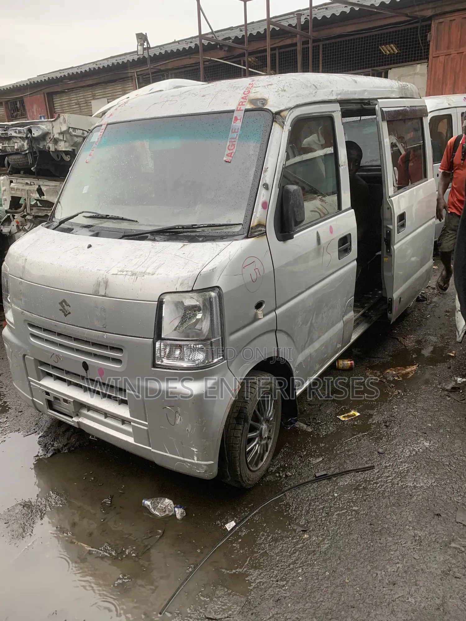Suzuki Every 2012 White
