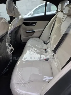 Mercedes-Benz C300 2023 Black