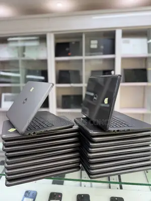 Laptop Dell Latitude 3380 4GB Intel Core I3 HDD+SSD 500GB