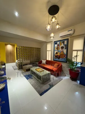 Luxe Studio Apartment With Pool, Gym and Rooftop Sea View