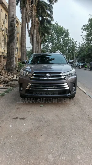 Toyota Highlander XLE 4dr SUV AWD (3.5L 6cyl 6A) 2015 Blue