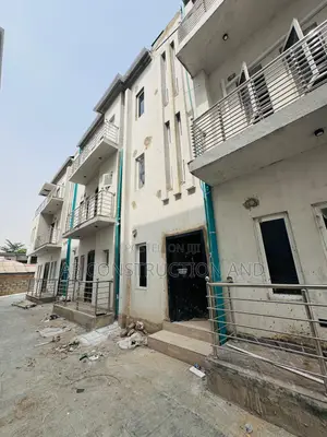 2bdrm Duplex in Atoyebi Courts,, Basorun for rent