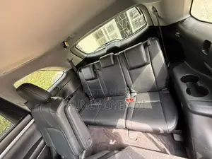 Toyota Highlander SE 4x4 V6 (3.5L 6cyl 8A) 2017 Silver
