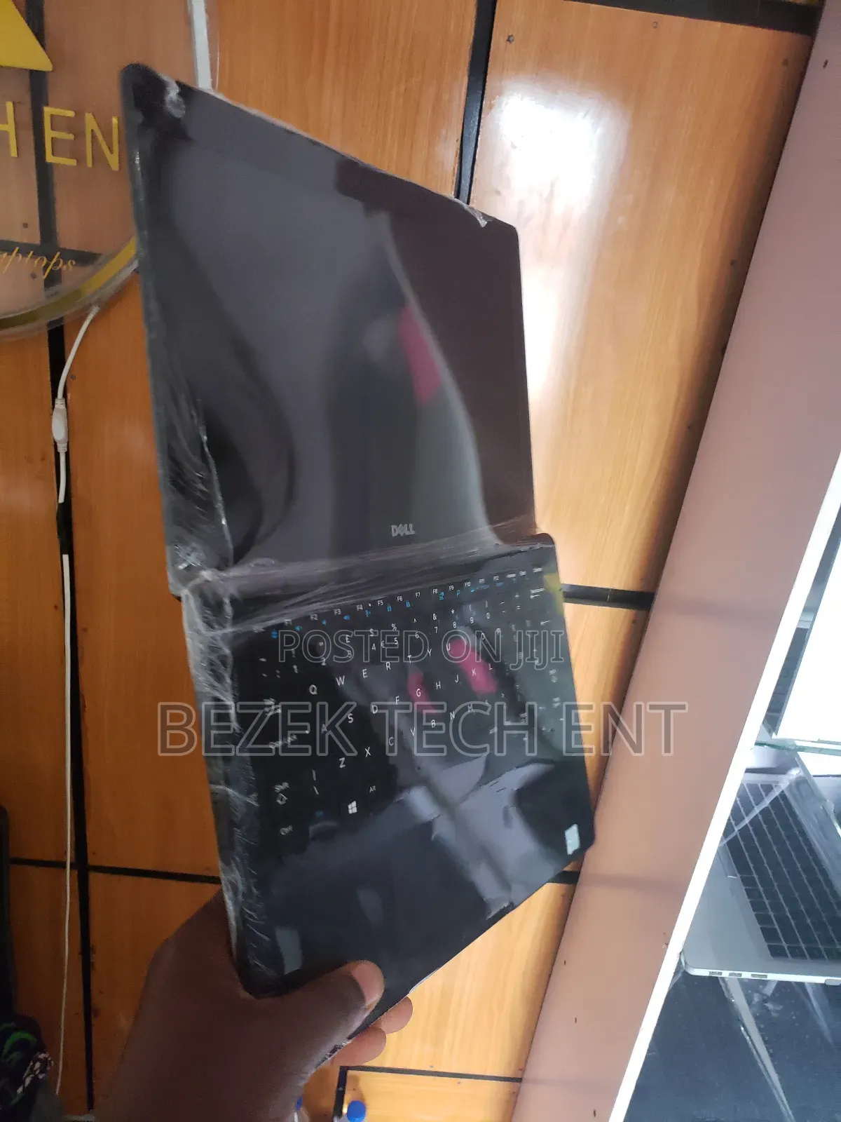 New Laptop Dell Latitude 5280 8GB Intel Core I5 SSD 256GB