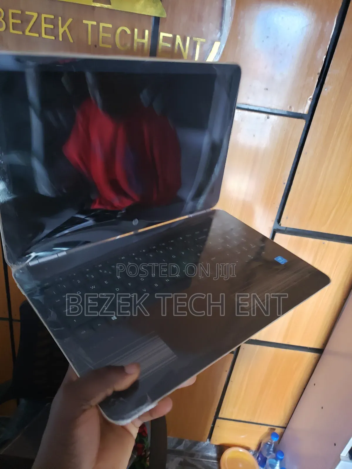 New Laptop HP Pavilion 15-Cs3063cl 8GB Intel Pentium HDD 1T