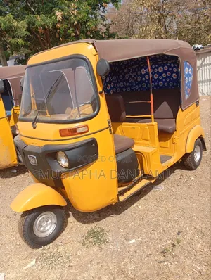Bajaj RE 2023 Yellow