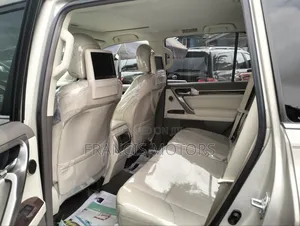 Lexus GX 460 Premium 2013 Gold