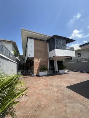 5bdrm Duplex in Lekki Phase 1 for rent